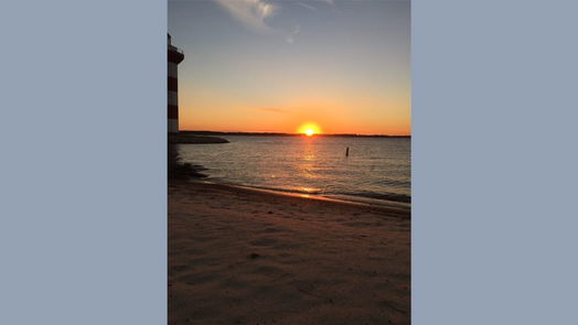 Willis 3-story, 3-bed 1909 Clipper Court-idx