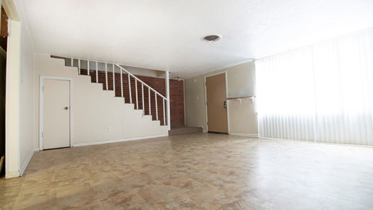 Huntsville 2-story, 3-bed 911 University Avenue-idx
