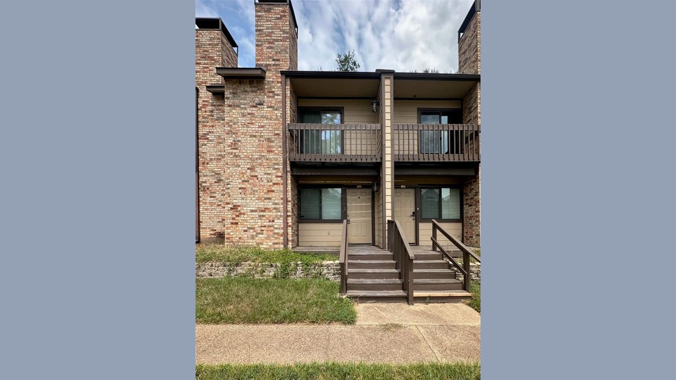 Huntsville 2-story, 2-bed 2521 Crosstimbers Street A3-idx