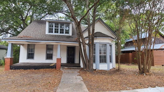 Huntsville 2-story, 3-bed 918 University Avenue-idx