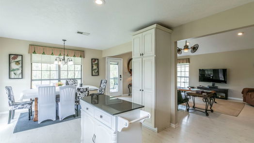 Huntsville 2-story, 3-bed 360 S Lakeside Drive-idx