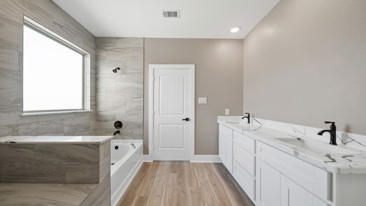 Cleveland 1-story, 4-bed 935 Road 5501-idx