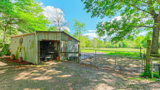 Cleveland 1-story, 3-bed 130 County Road 2181 E-idx