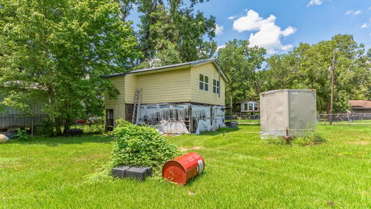 Cleveland 2-story, 0-bed 155 County Road 2122-idx