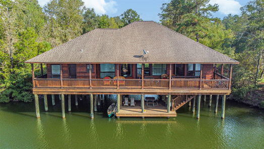 Cleveland null-story, 3-bed 8 Smith Loop S-idx