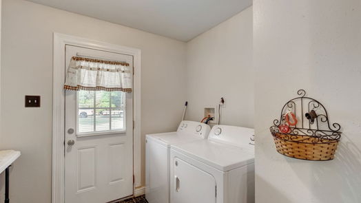 Cleveland 2-story, 3-bed 26181 Pecan Grove-idx