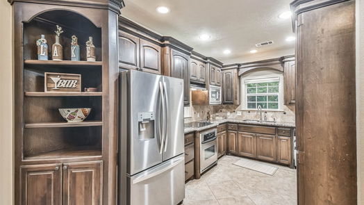 Coldspring 2-story, 3-bed 211 N Fairway Loop-idx