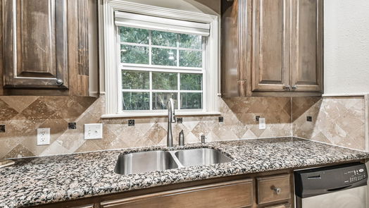 Coldspring 2-story, 3-bed 211 N Fairway Loop-idx