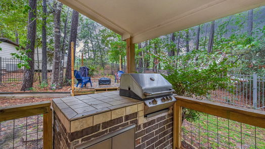 Coldspring 2-story, 3-bed 211 N Fairway Loop-idx