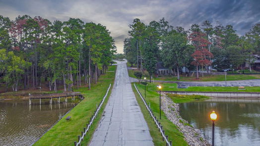 Coldspring 2-story, 3-bed 211 N Fairway Loop-idx