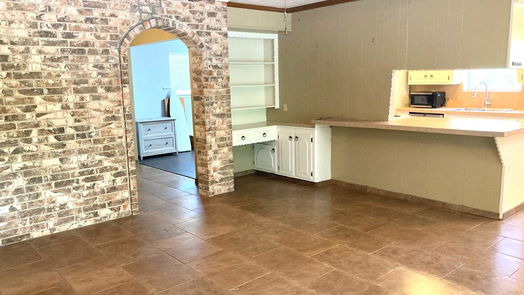 Coldspring 1-story, 3-bed 140 S Pine Harbour Drive-idx