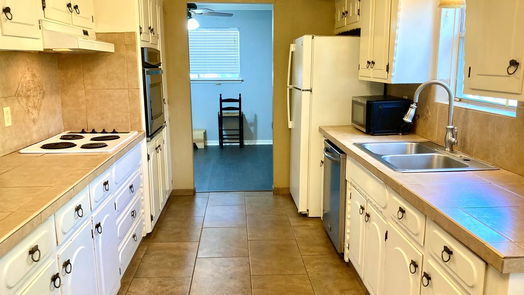 Coldspring 1-story, 3-bed 140 S Pine Harbour Drive-idx