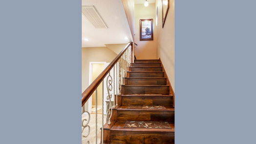 Coldspring 2-story, 3-bed 541 Lakeview Drive Loop-idx