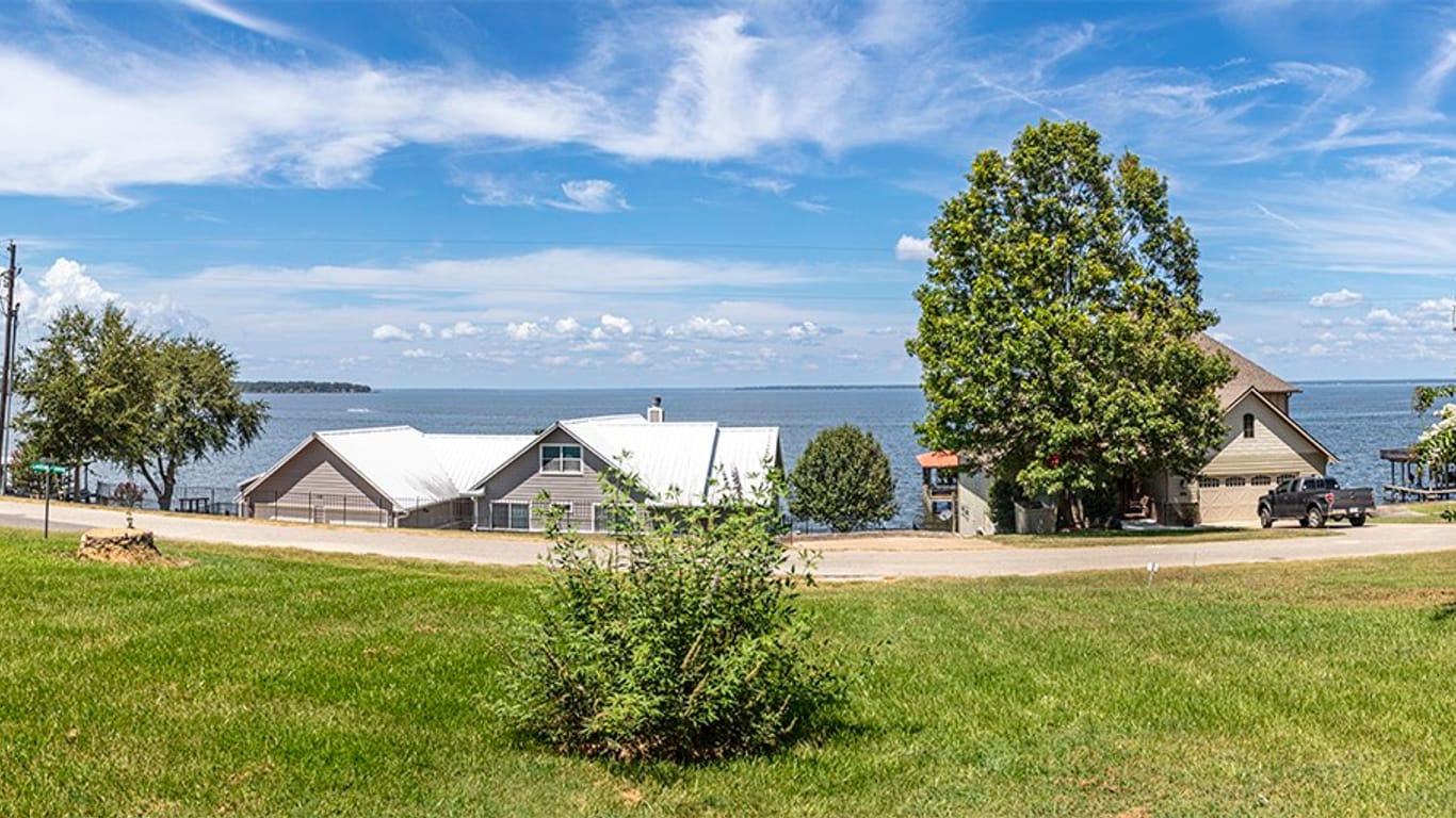 Coldspring 2-story, 3-bed 541 Lakeview Drive Loop-idx