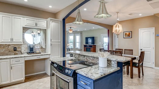 Coldspring 2-story, 3-bed 541 Lakeview Drive Loop-idx