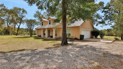 Coldspring null-story, 6-bed 1801 & 1829 FM 945 Road N-idx