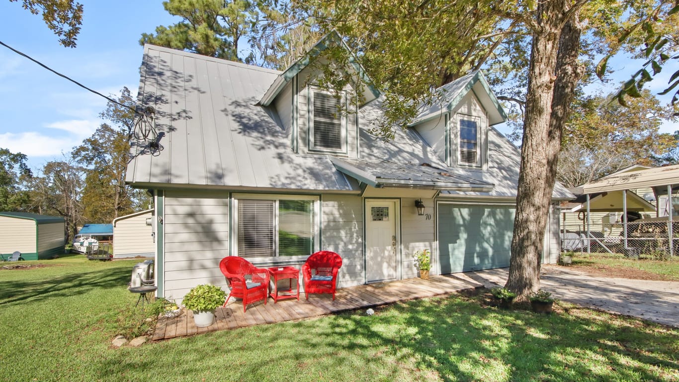 Coldspring 2-story, 2-bed 70 Rustling Oaks Street-idx