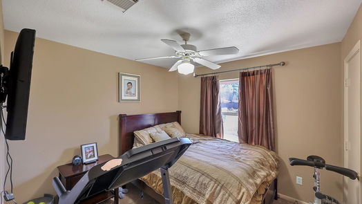 Houston 1-story, 3-bed 423 Fall Creek Drive-idx