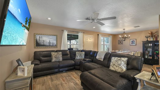 Houston 1-story, 3-bed 423 Fall Creek Drive-idx