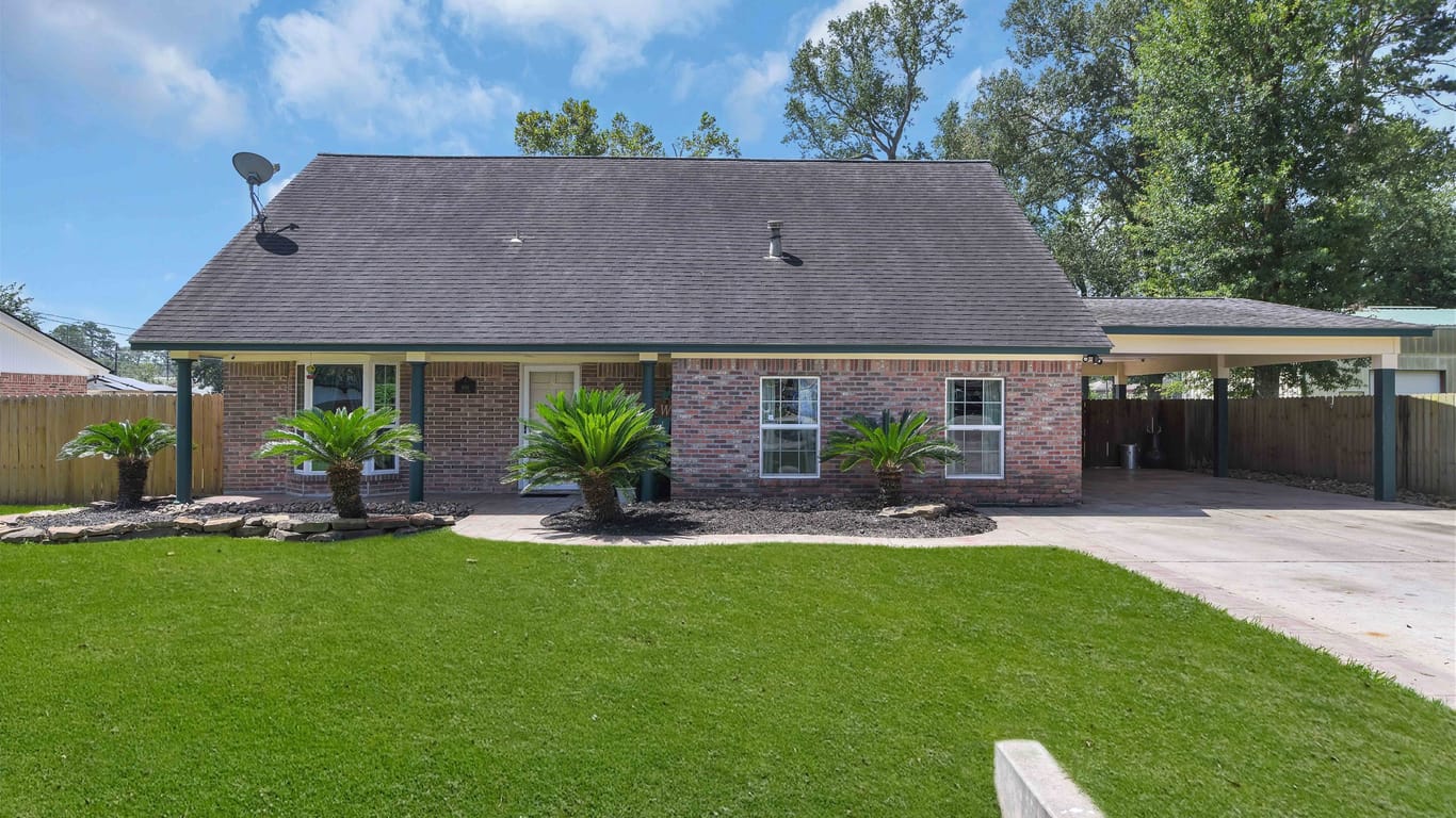 Houston 2-story, 3-bed 806 Fall Creek Drive Drive-idx