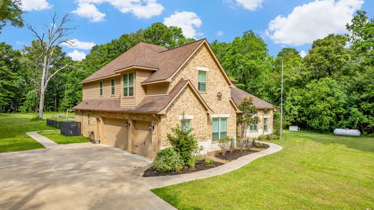 Huffman 2-story, 5-bed 1018 Winchester Bend-idx