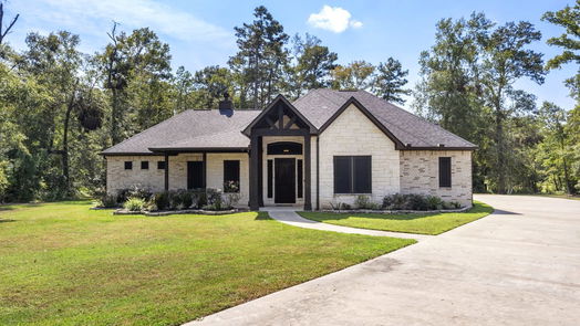 Huffman 1-story, 3-bed 27702 Live Oak View Court-idx