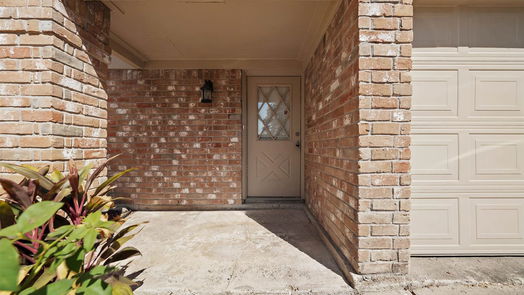 Humble 2-story, 3-bed 20281 Fieldtree Drive-idx