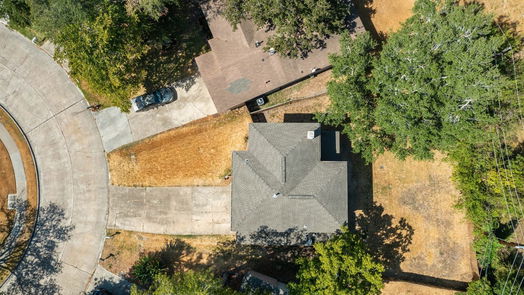 Humble 2-story, 3-bed 20281 Fieldtree Drive-idx