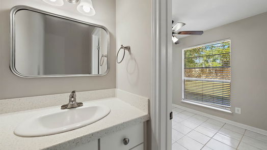 Humble 2-story, 3-bed 20281 Fieldtree Drive-idx