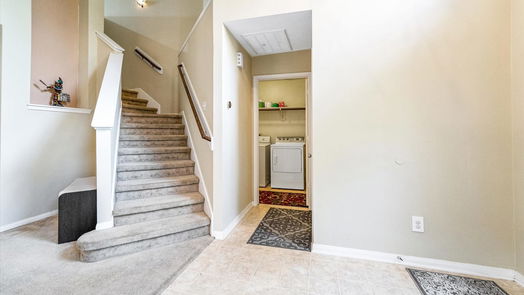 Humble 2-story, 5-bed 7222 Foxshadows Lane-idx