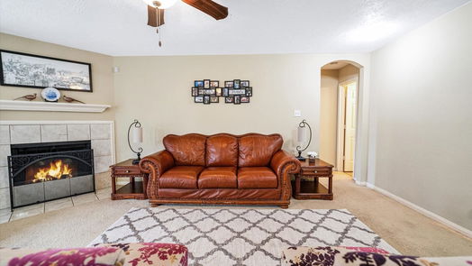 Humble 2-story, 5-bed 7222 Foxshadows Lane-idx