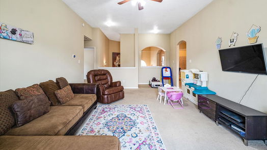 Humble 2-story, 5-bed 7222 Foxshadows Lane-idx