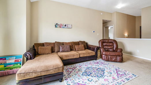 Humble 2-story, 5-bed 7222 Foxshadows Lane-idx