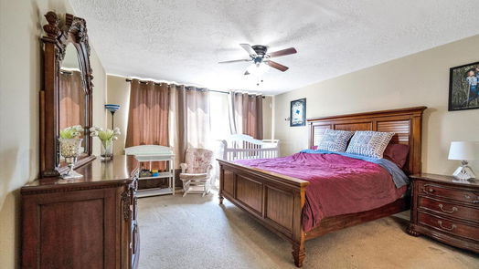 Humble 2-story, 5-bed 7222 Foxshadows Lane-idx