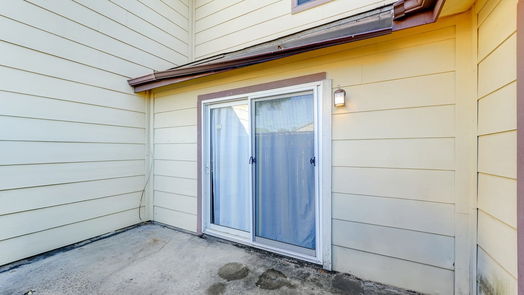 Humble 2-story, 2-bed 1881 Country Village Boulevard B-idx