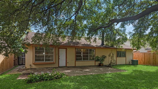 Humble 1-story, 3-bed 20419 Oak Limb Court-idx