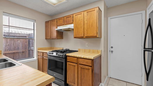 Humble 1-story, 3-bed 20419 Oak Limb Court-idx