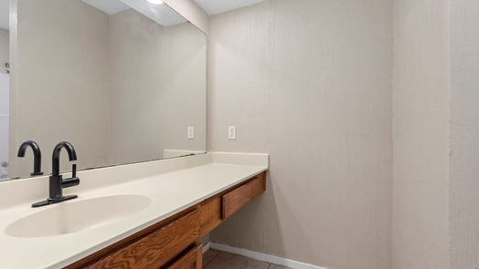 Humble 1-story, 3-bed 20419 Oak Limb Court-idx