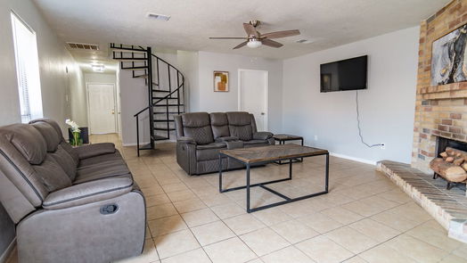 Humble 1-story, 2-bed 1871 Country Village Boulevard A-idx