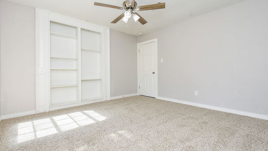Humble 1-story, 3-bed 7307 Foxhurst Lane-idx