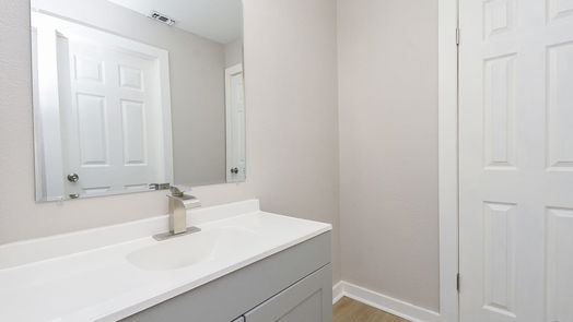 Humble 1-story, 3-bed 7307 Foxhurst Lane-idx