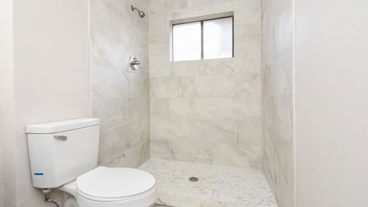Humble 1-story, 3-bed 7307 Foxhurst Lane-idx