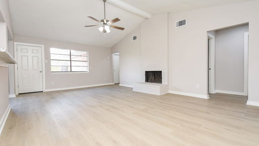 Humble 1-story, 3-bed 7307 Foxhurst Lane-idx