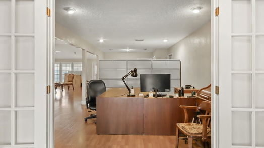 Humble 1-story, 3-bed 408 Staitti Street-idx