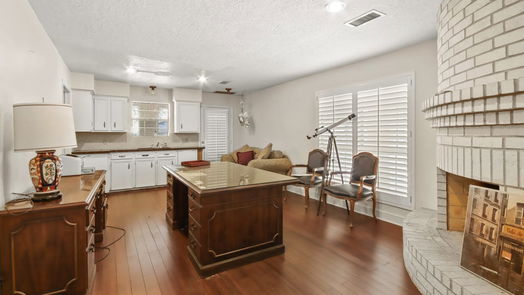 Humble 1-story, 3-bed 408 Staitti Street-idx