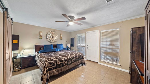 Humble 2-story, 3-bed 9822 Canterbury Drive-idx