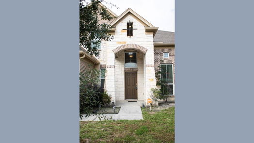 Humble 2-story, 5-bed 20623 Falling Cypress Court-idx