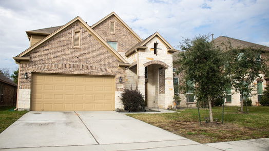 Humble 2-story, 5-bed 20623 Falling Cypress Court-idx