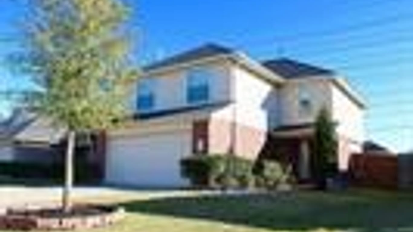 Humble 2-story, 4-bed 8906 Sweet Blue Jasmine Lane-idx