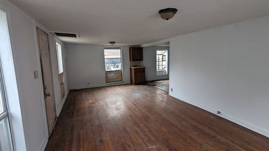 Humble 1-story, 2-bed 610 Welch Street-idx